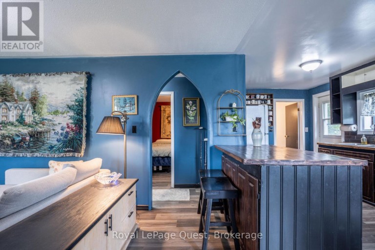 22 CREIGHTON STREET S, Orillia, Ontario, L3V1A8