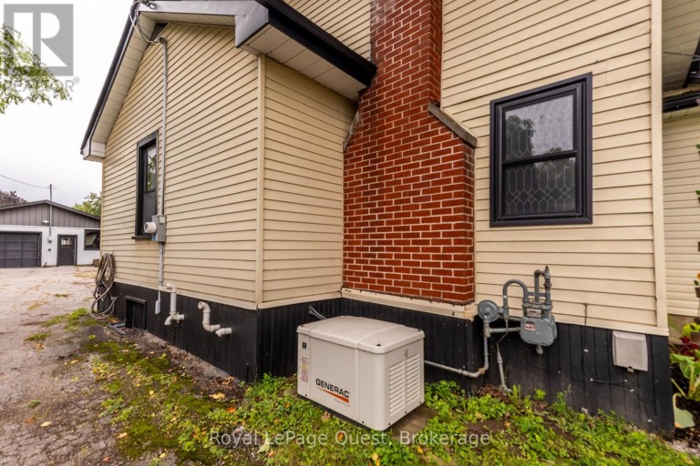 22 CREIGHTON STREET S, Orillia, Ontario, L3V1A8