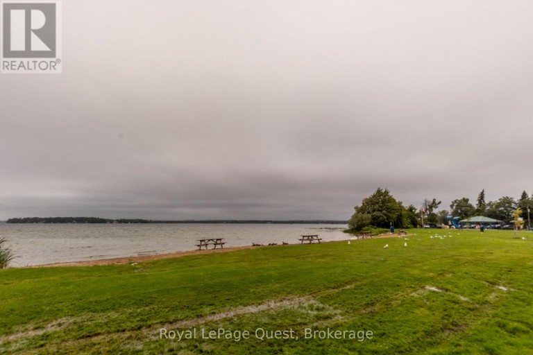 22 CREIGHTON STREET S, Orillia, Ontario, L3V1A8