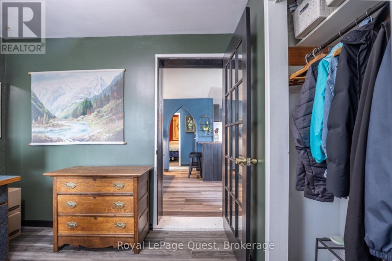 22 CREIGHTON STREET S, Orillia, Ontario, L3V1A8