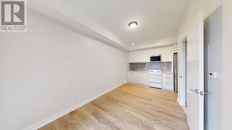 804 - 1787 ST CLAIR AVENUE W, Toronto (Weston-Pellam Park), Ontario, M6N0B7