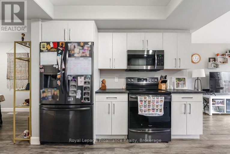 17 DEWAL PLACE, Belleville (Belleville Ward), Ontario, K8P0H3