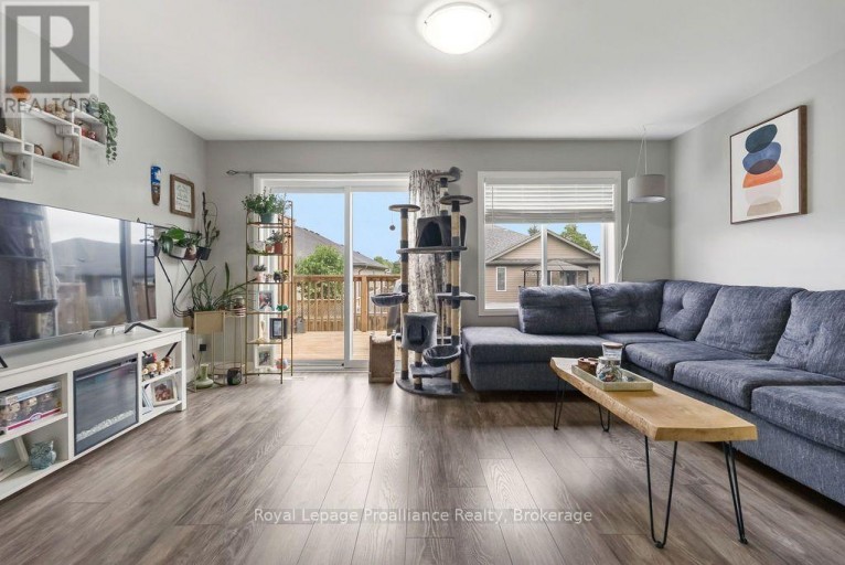17 DEWAL PLACE, Belleville (Belleville Ward), Ontario, K8P0H3