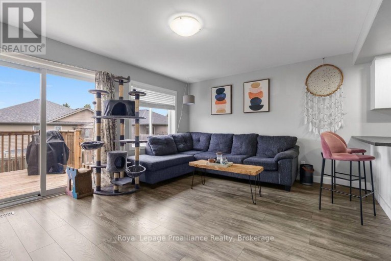 17 DEWAL PLACE, Belleville (Belleville Ward), Ontario, K8P0H3