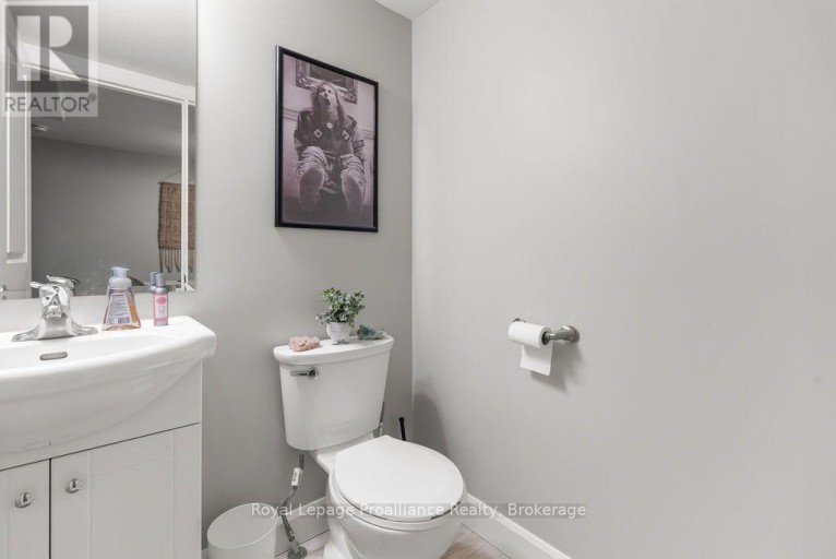 17 DEWAL PLACE, Belleville (Belleville Ward), Ontario, K8P0H3