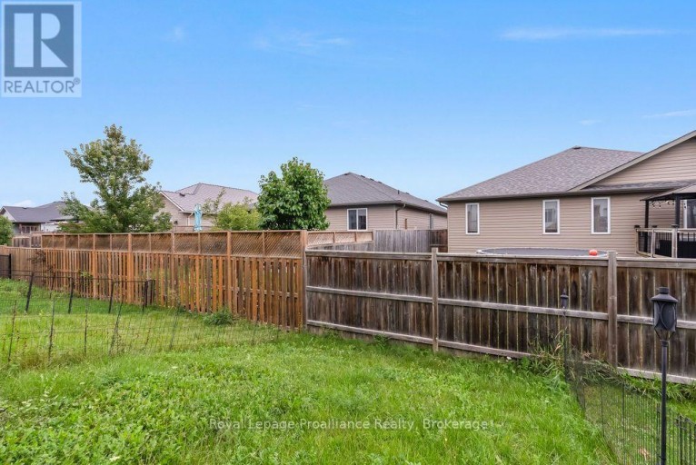17 DEWAL PLACE, Belleville (Belleville Ward), Ontario, K8P0H3
