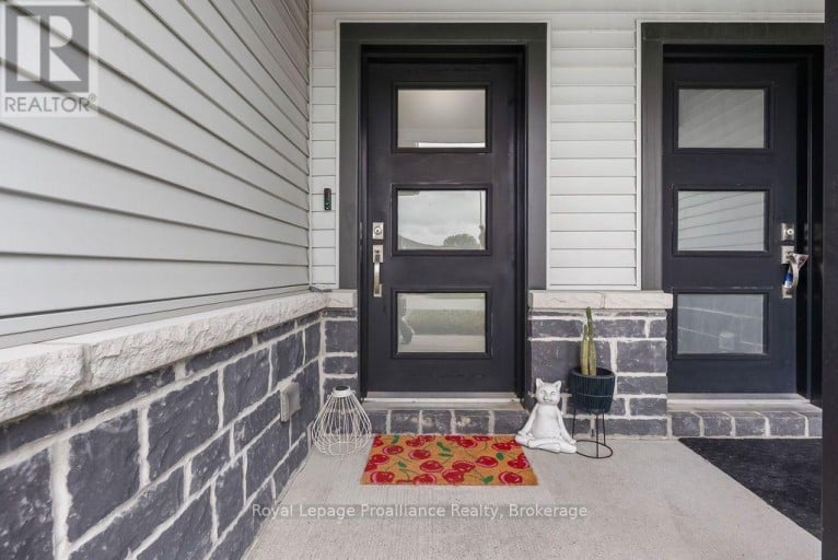 17 DEWAL PLACE, Belleville (Belleville Ward), Ontario, K8P0H3