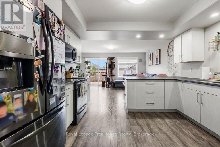 17 DEWAL PLACE, Belleville (Belleville Ward), Ontario, K8P0H3