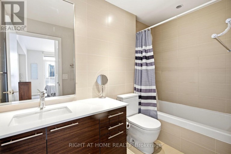 1801 - 1 MARKET STREET, Toronto (Waterfront Communities), Ontario, M5E0A2