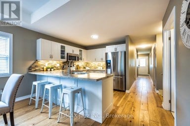 706 ONTARIO STREET Cobourg Ontario photo 10