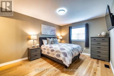 706 ONTARIO STREET Cobourg Ontario photo 16