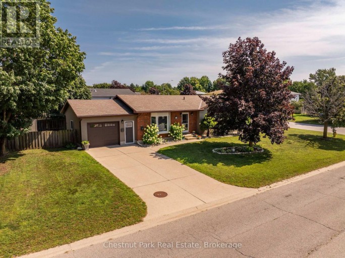 861 ARLINGTON STREET, Saugeen Shores, Ontario, N0H2C4