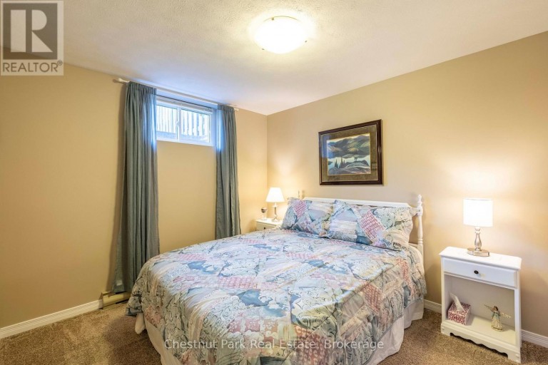 861 ARLINGTON STREET, Saugeen Shores, Ontario, N0H2C4