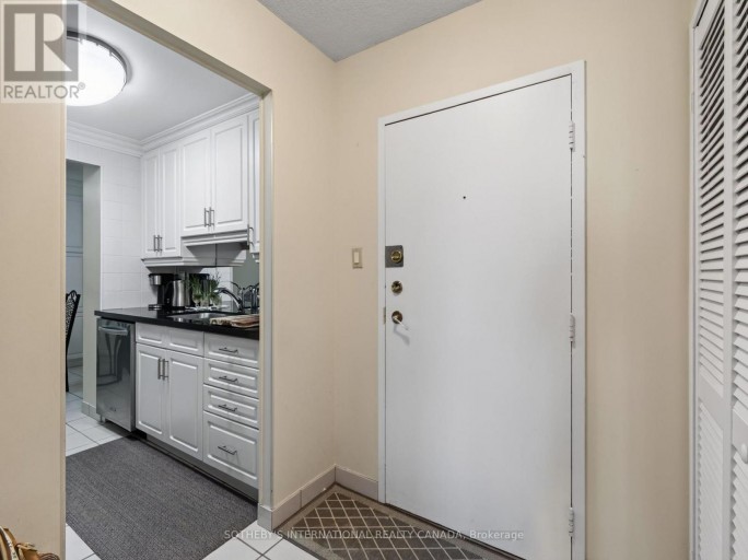 1001 - 299 MILL ROAD, Toronto (Markland Wood), Ontario, M9C4V9