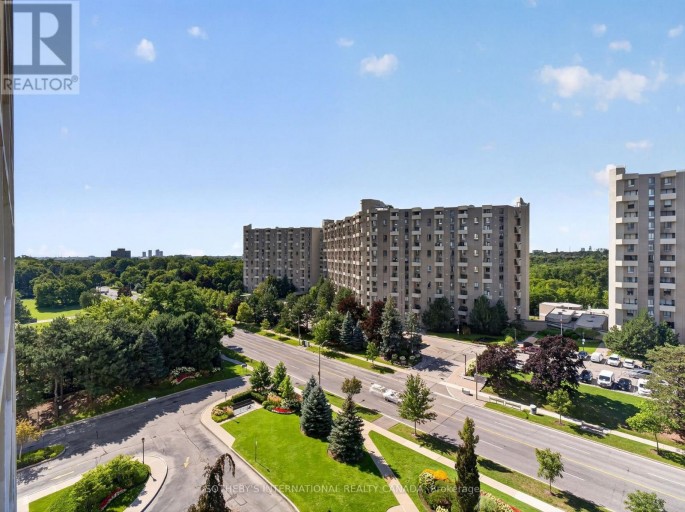 1001 - 299 MILL ROAD, Toronto (Markland Wood), Ontario, M9C4V9