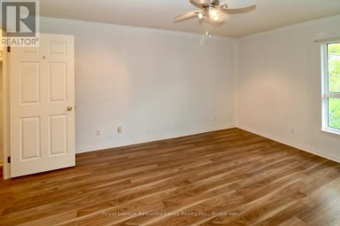303 - 4 HERITAGE WAY Kawartha Lakes (Lindsay) Ontario photo 21