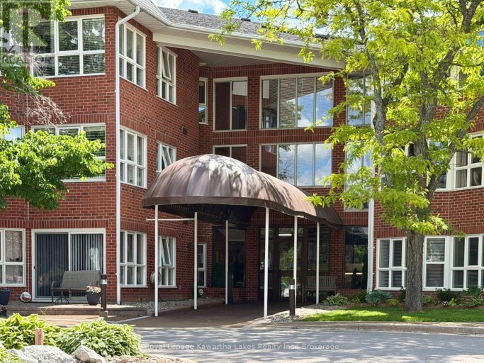 303 - 4 HERITAGE WAY, Kawartha Lakes (Lindsay), Ontario, K9V5Z2
