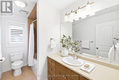 15 CLARK STREET Collingwood Ontario photo 24