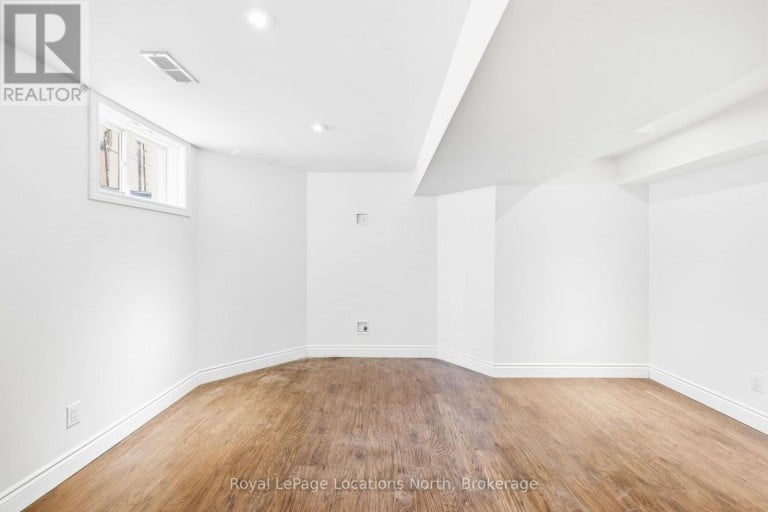 15 CLARK STREET, Collingwood, Ontario, L9Y0H9