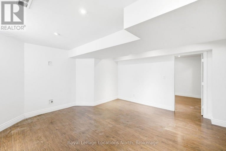 15 CLARK STREET, Collingwood, Ontario, L9Y0H9