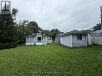 1 SMITHS LANE Midland Ontario photo 2