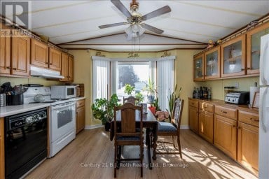 1 SMITHS LANE Midland Ontario photo 5