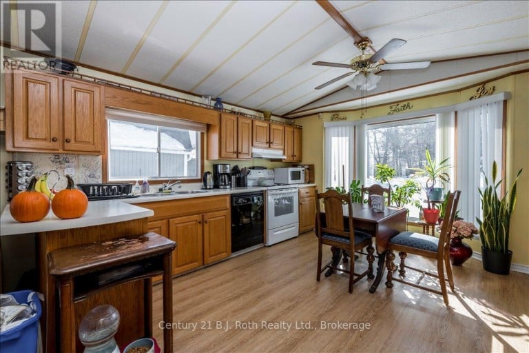 1 SMITHS LANE, Midland, Ontario, L4R0B9