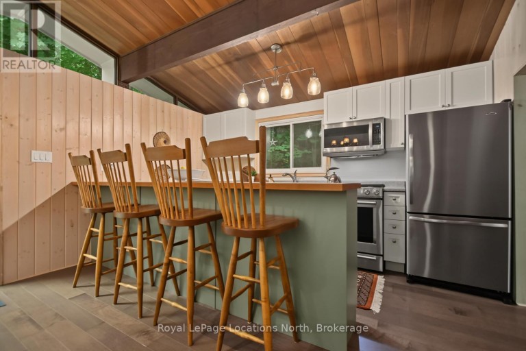 143 ST MORITZ CRESCENT, Blue Mountains, Ontario, L9Y0S6