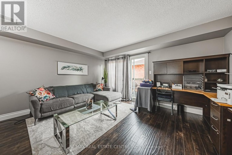 3 - 266 LIMERIDGE ROAD E, Hamilton (Bruleville), Ontario, L9A2S7