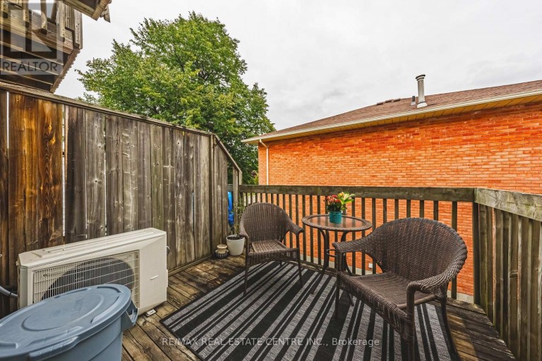 3 - 266 LIMERIDGE ROAD E, Hamilton (Bruleville), Ontario, L9A2S7