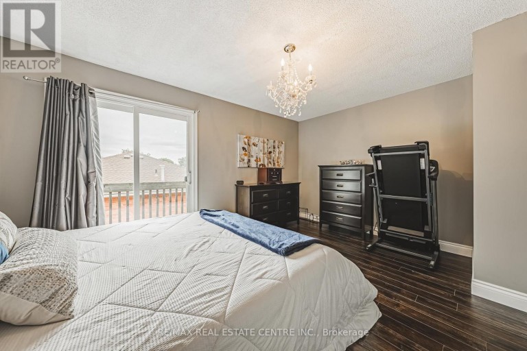 3 - 266 LIMERIDGE ROAD E, Hamilton (Bruleville), Ontario, L9A2S7
