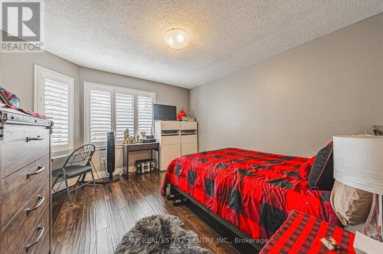 3 - 266 LIMERIDGE ROAD E, Hamilton (Bruleville), Ontario, L9A2S7