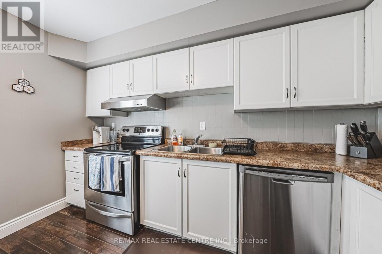 3 - 266 LIMERIDGE ROAD E, Hamilton (Bruleville), Ontario, L9A2S7