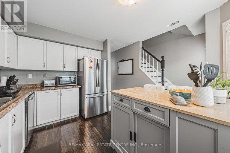 3 - 266 LIMERIDGE ROAD E, Hamilton (Bruleville), Ontario, L9A2S7