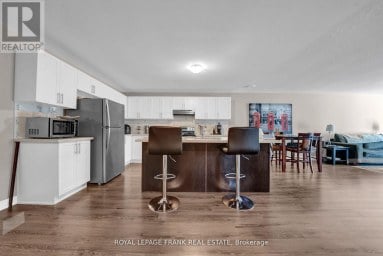 398 OLIVE AVENUE Oshawa (Central) Ontario photo 6
