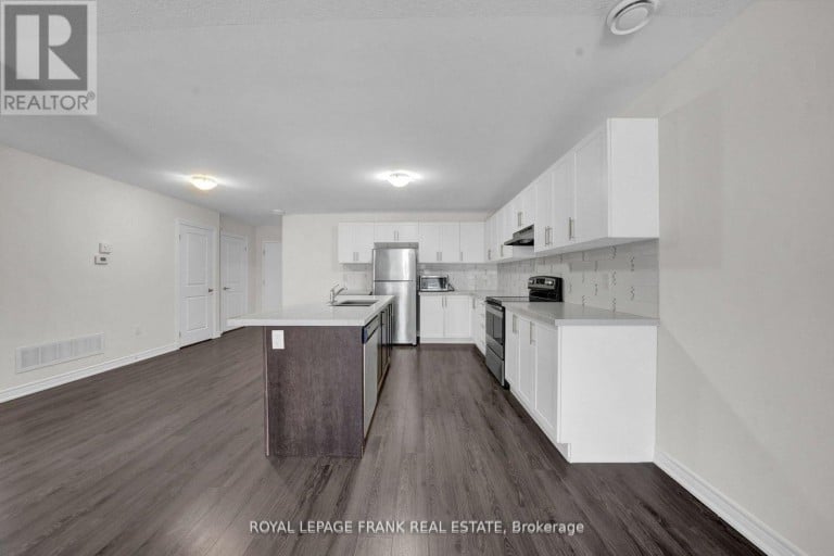 402 OLIVE AVENUE, Oshawa (Central), Ontario, L1H2R1