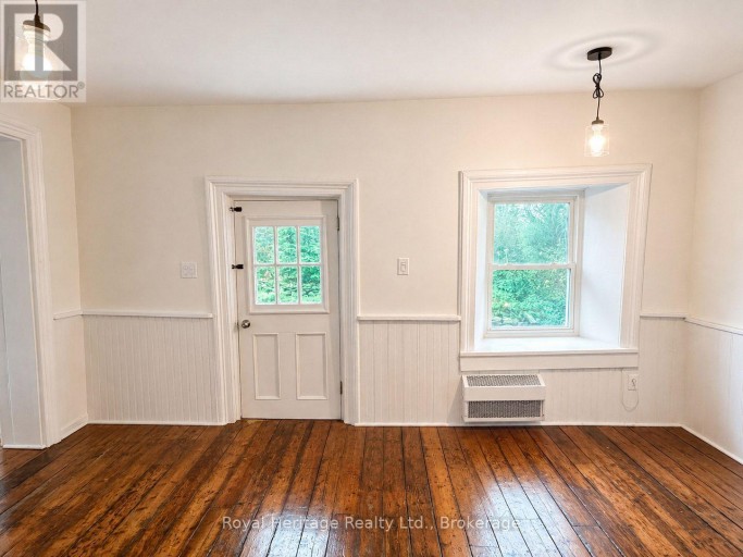 6 WILLARD STREET, Belleville (Belleville Ward), Ontario, K8P1C5