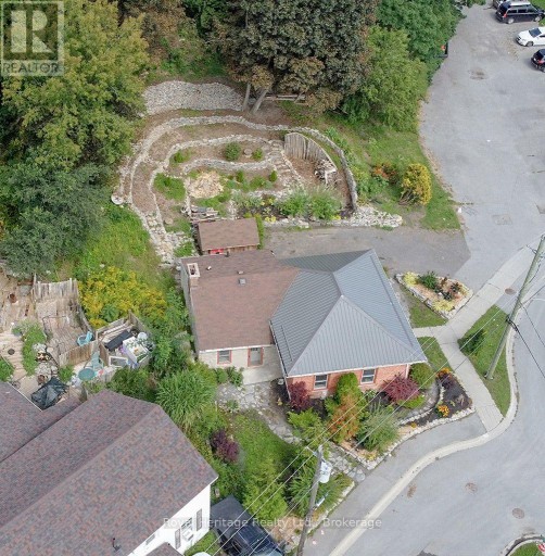 6 WILLARD STREET, Belleville (Belleville Ward), Ontario, K8P1C5