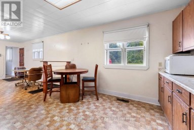 294 MOIRA STREET E Belleville (Belleville Ward) Ontario photo 12