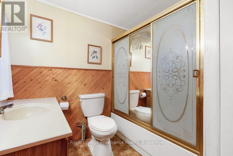 294 MOIRA STREET E, Belleville (Belleville Ward), Ontario, K8P2T1