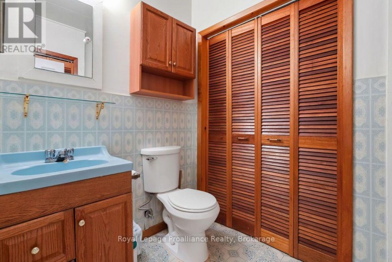 294 MOIRA STREET E, Belleville (Belleville Ward), Ontario, K8P2T1