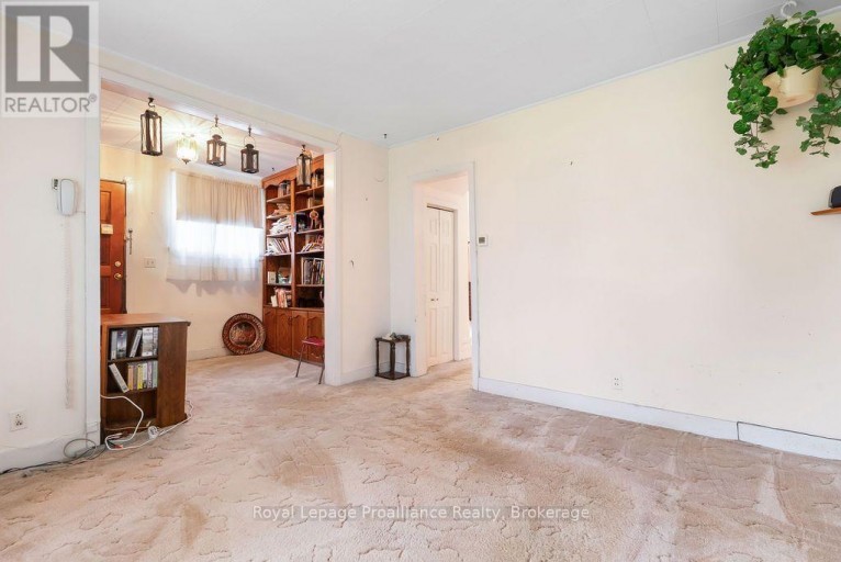 294 MOIRA STREET E, Belleville (Belleville Ward), Ontario, K8P2T1