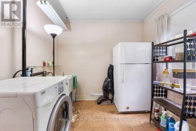 294 MOIRA STREET E Belleville (Belleville Ward) Ontario photo 25