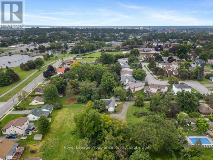 294 MOIRA STREET E, Belleville (Belleville Ward), Ontario, K8P2T1