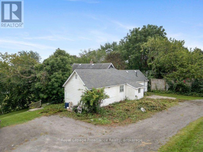 294 MOIRA STREET E, Belleville (Belleville Ward), Ontario, K8P2T1