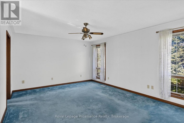 1664 FORSTER AVENUE, Peterborough (Otonabee Ward 1), Ontario, K9K2G6