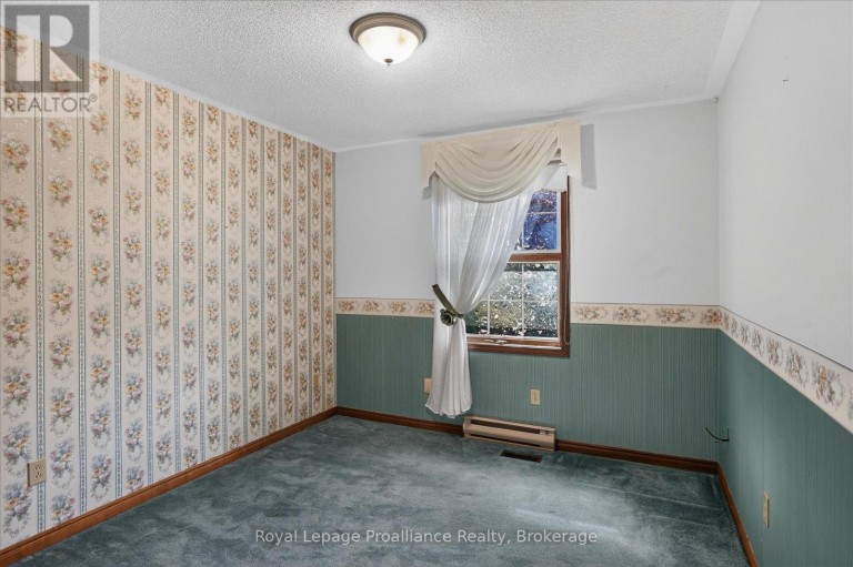 1664 FORSTER AVENUE, Peterborough (Otonabee Ward 1), Ontario, K9K2G6