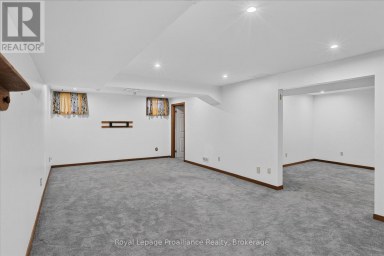 1664 FORSTER AVENUE Peterborough (Otonabee Ward 1) Ontario photo 41