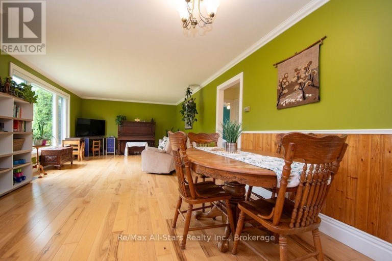 1571 ELM TREE ROAD, Kawartha Lakes (Lindsay), Ontario, K9V4R1