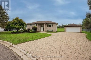 2196 FALCONCREST DRIVE Thunder Bay (Riverdale Road) Ontario photo 1